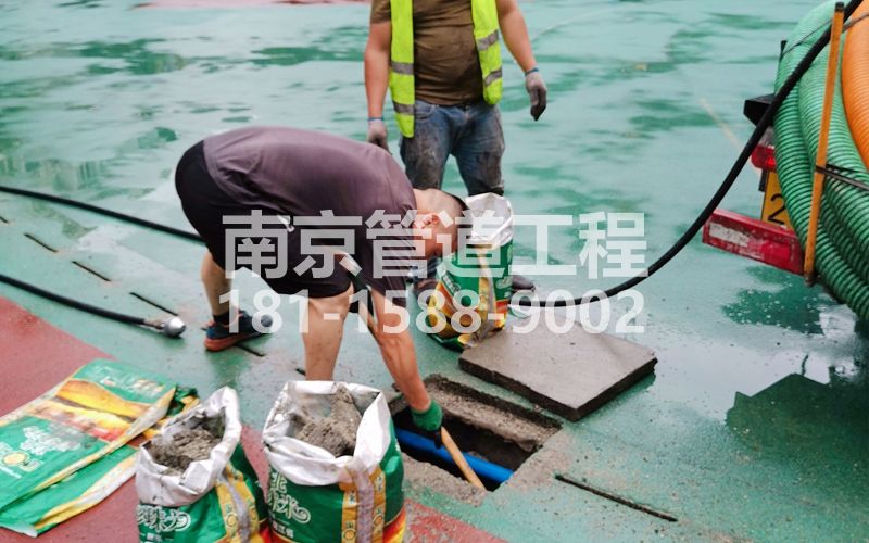 吴边村管道清淤