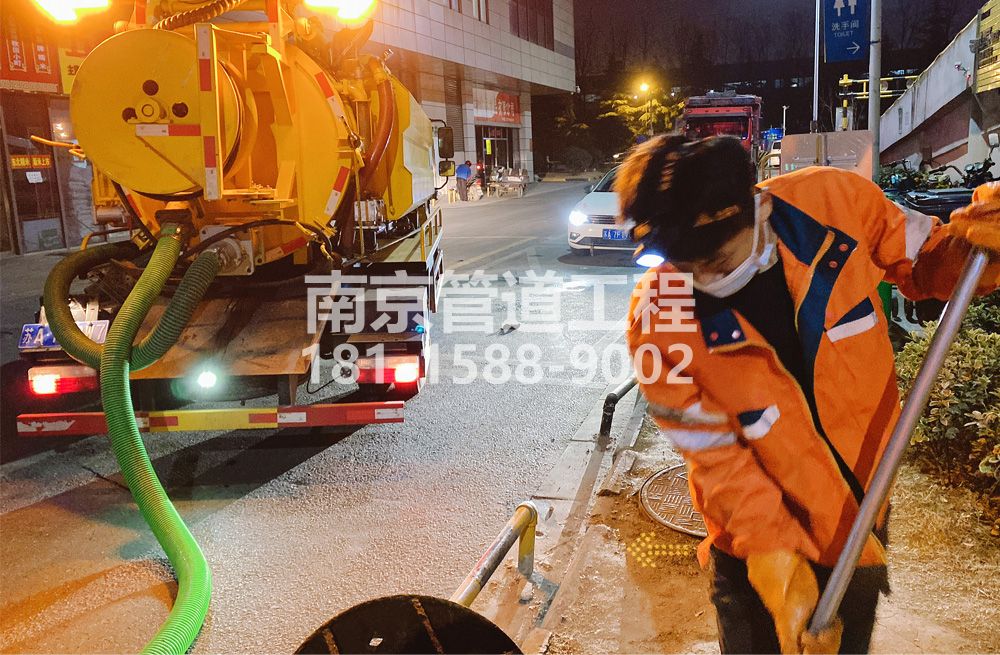 312吴边村夜间化粪池清理