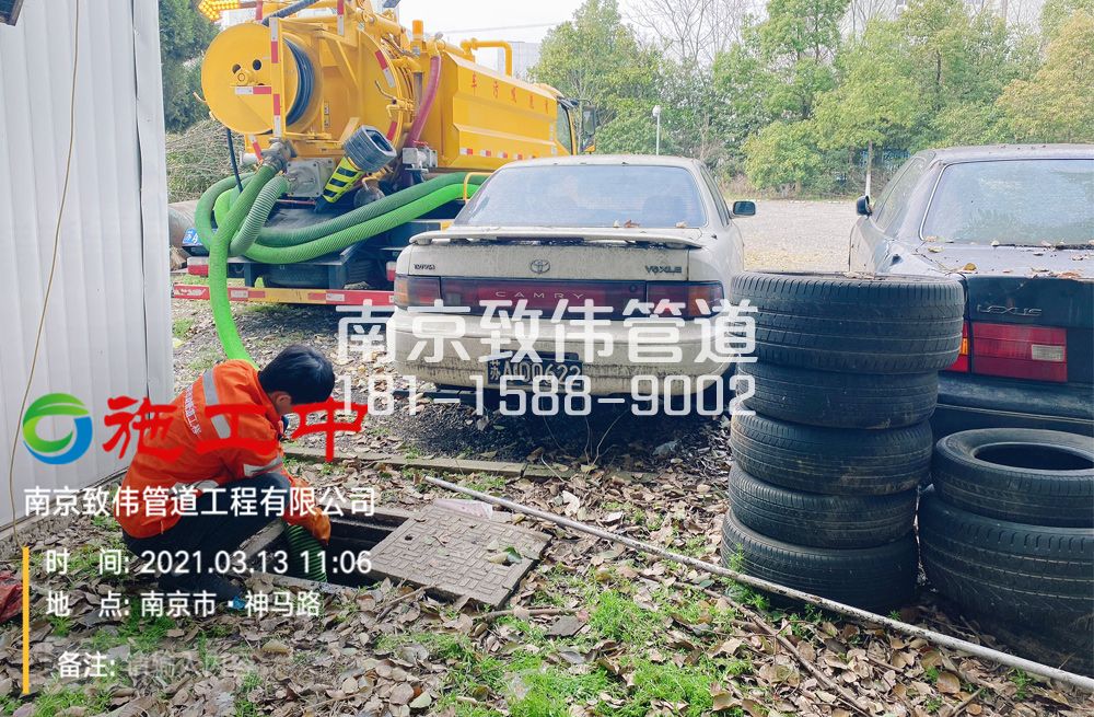 321吴边村工厂清掏化粪池